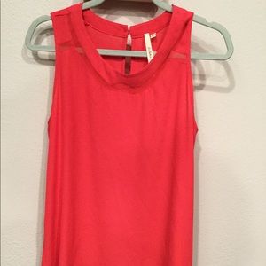 Professional work tank.